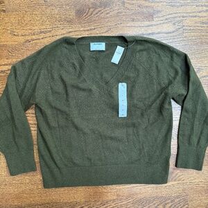 Old Navy V Neck Sweater